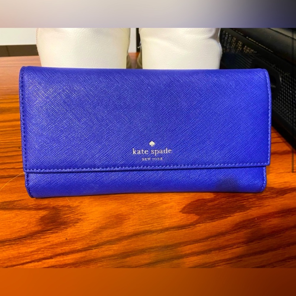Trifold Kate Spade Wallet